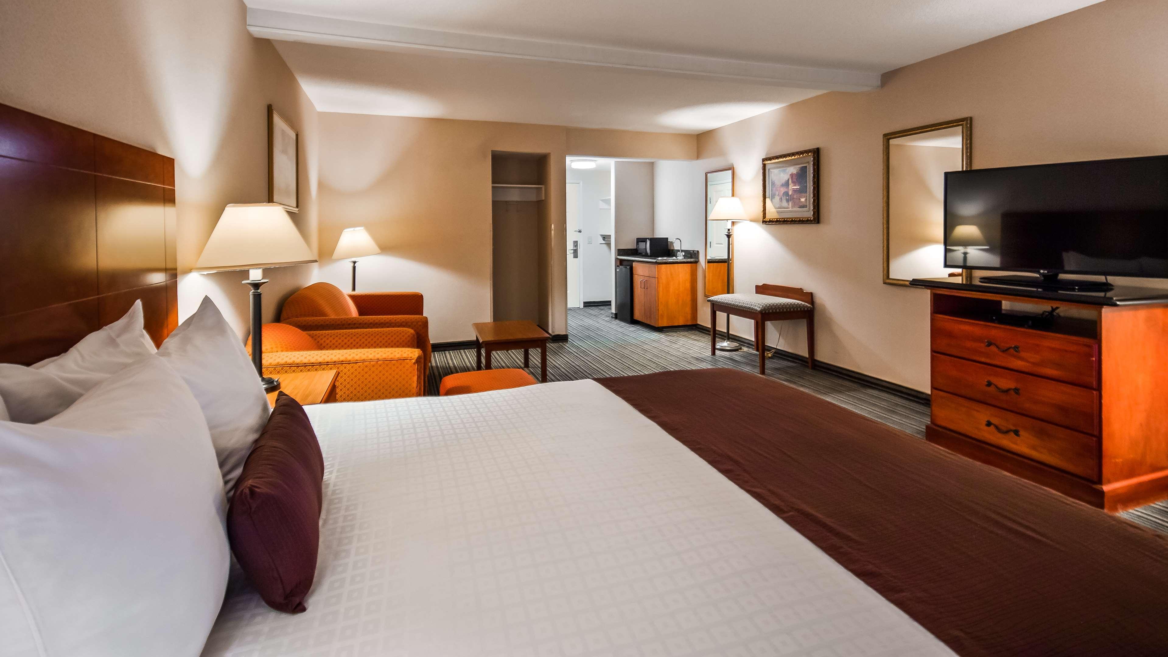 Best Western Plus Twin View Inn And Suites Рединг Екстериор снимка