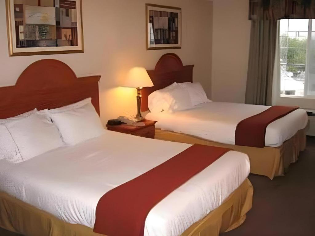 Best Western Plus Twin View Inn And Suites Рединг Екстериор снимка