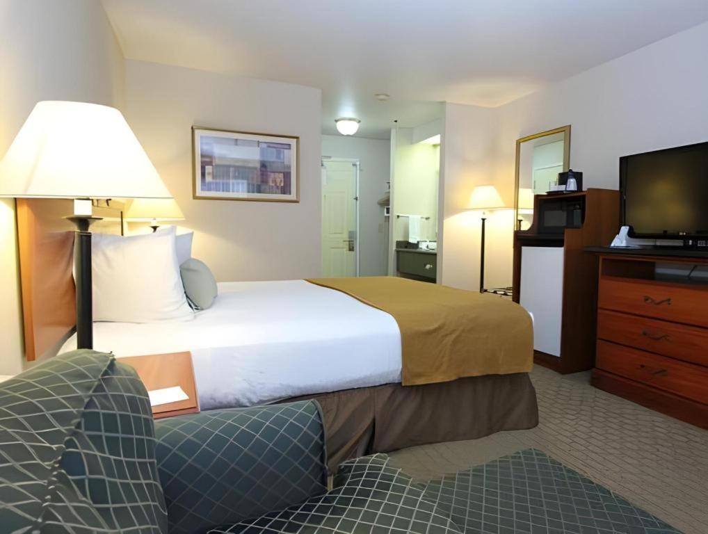 Best Western Plus Twin View Inn And Suites Рединг Екстериор снимка