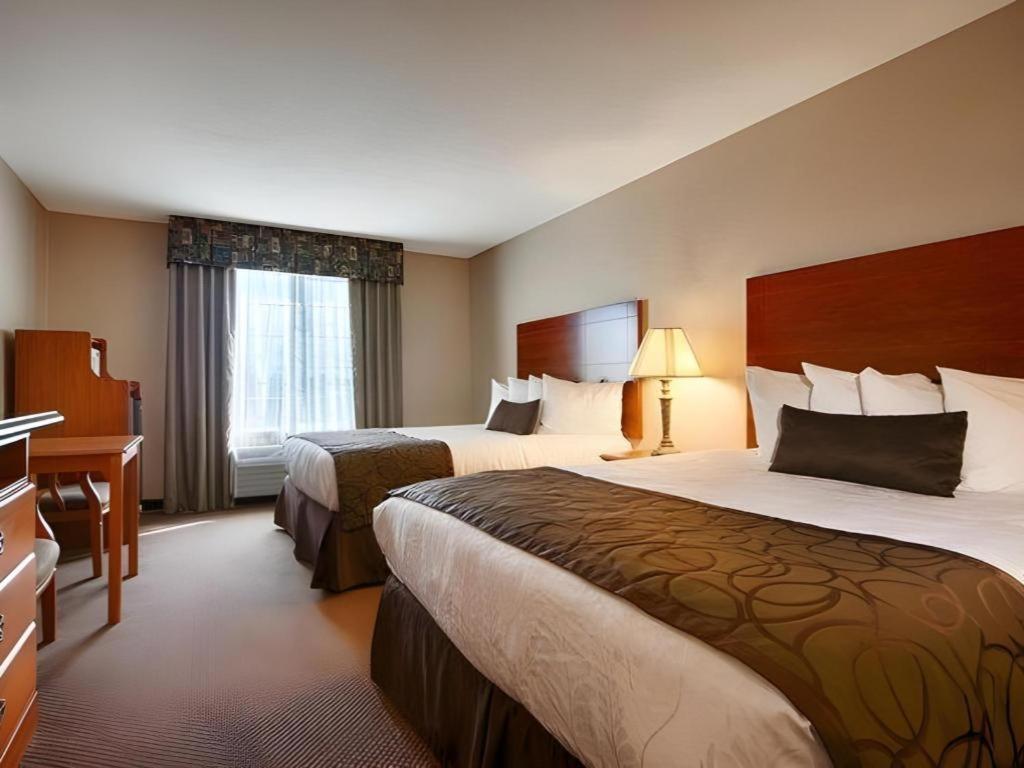 Best Western Plus Twin View Inn And Suites Рединг Екстериор снимка
