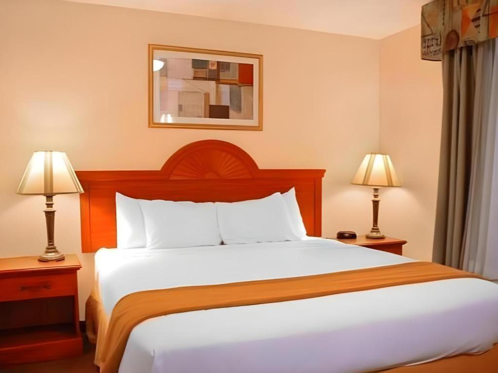 Best Western Plus Twin View Inn And Suites Рединг Екстериор снимка