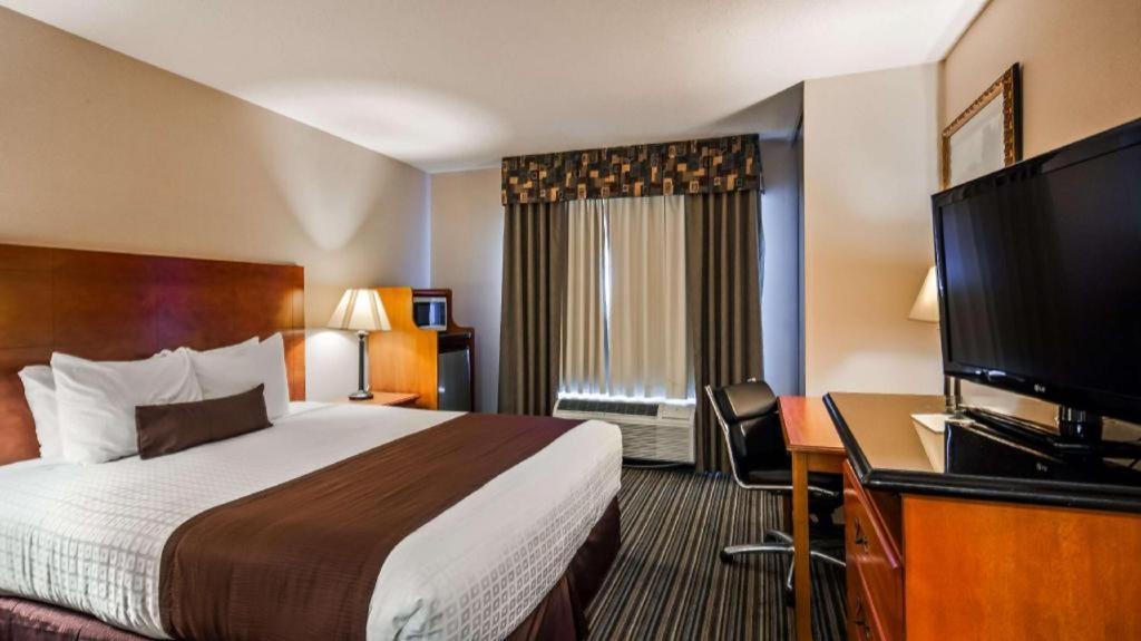 Best Western Plus Twin View Inn And Suites Рединг Екстериор снимка
