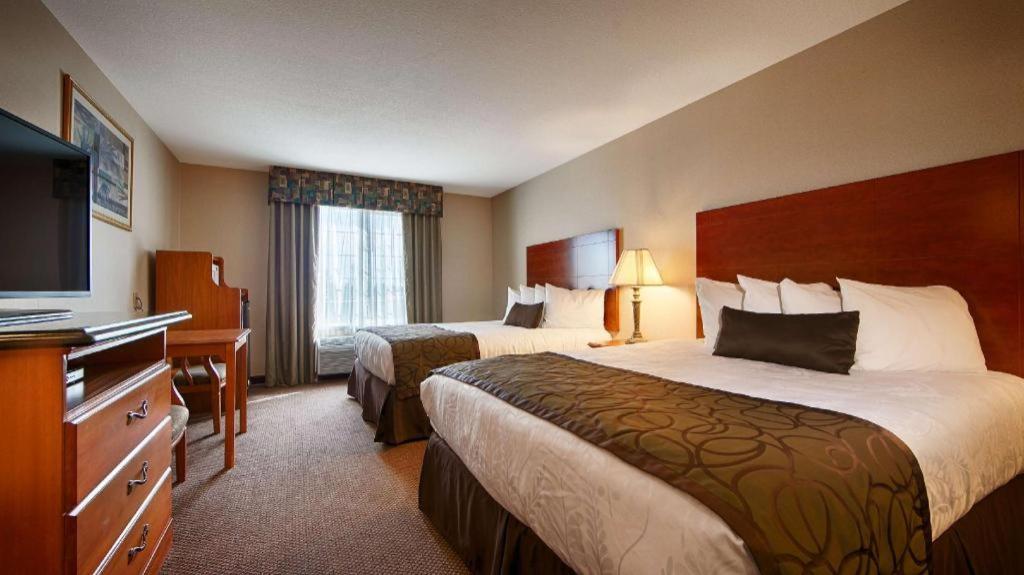 Best Western Plus Twin View Inn And Suites Рединг Екстериор снимка