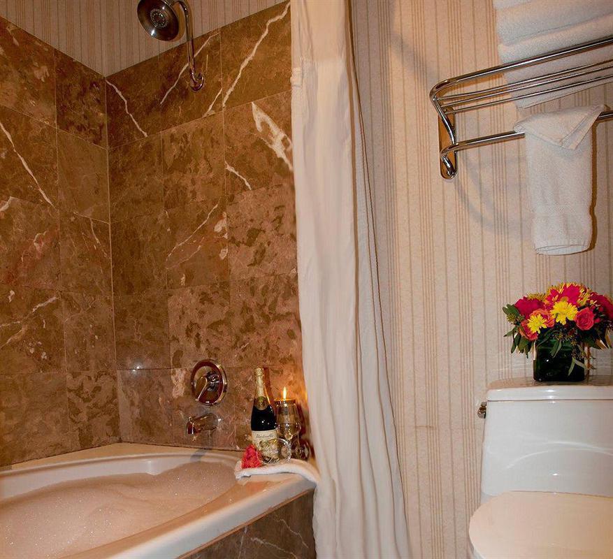 Best Western Plus Twin View Inn And Suites Рединг Стая снимка